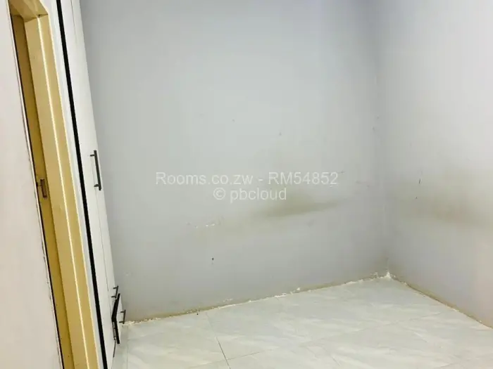 Room to Rent in Madokero Estates, Harare