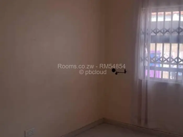 Room to Rent in Madokero Estates, Harare