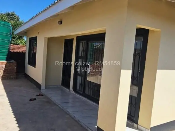 Room to Rent in Budiriro, Harare