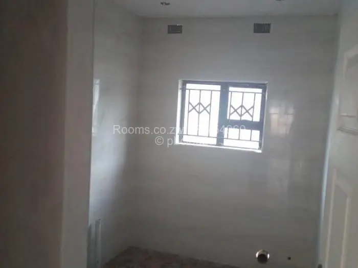 Room to Rent in Ashdown Park, Harare