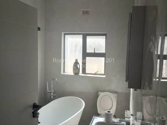 Room to Rent in Ashdown Park, Harare