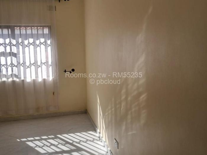Room to Rent in Madokero Estates, Harare