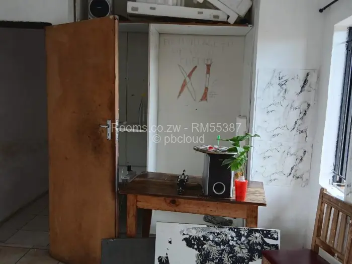 Room to Rent in Matidoda, Harare