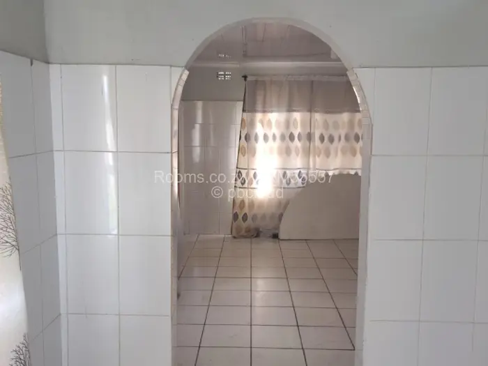 Room to Rent in Monavale, Harare