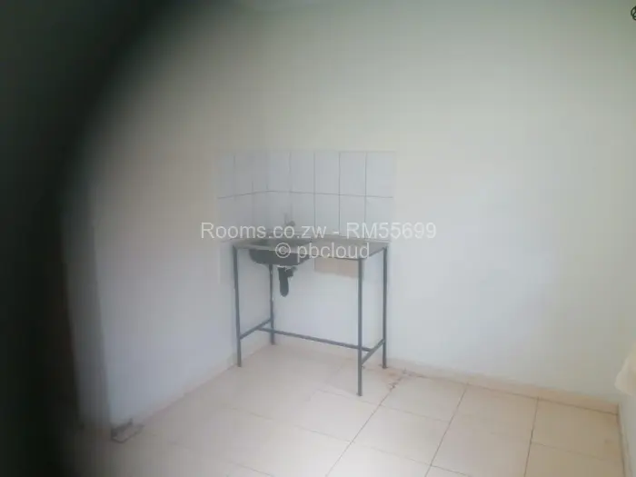 Room to Rent in Madokero Estates, Harare