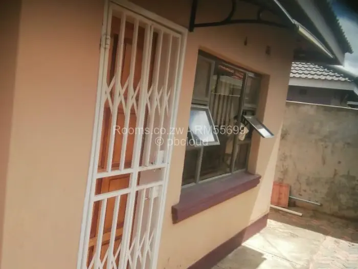 Room to Rent in Madokero Estates, Harare