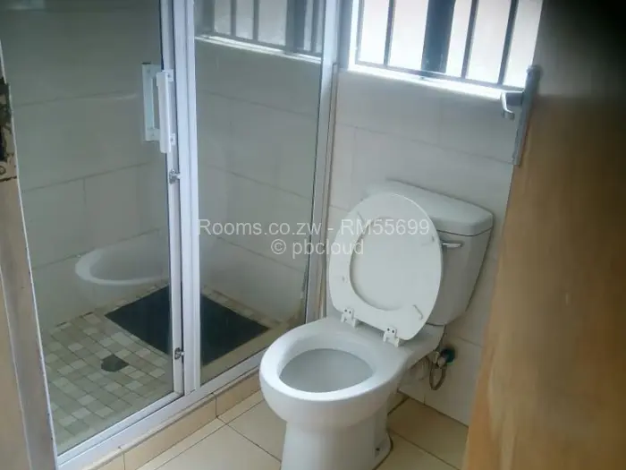 Room to Rent in Madokero Estates, Harare