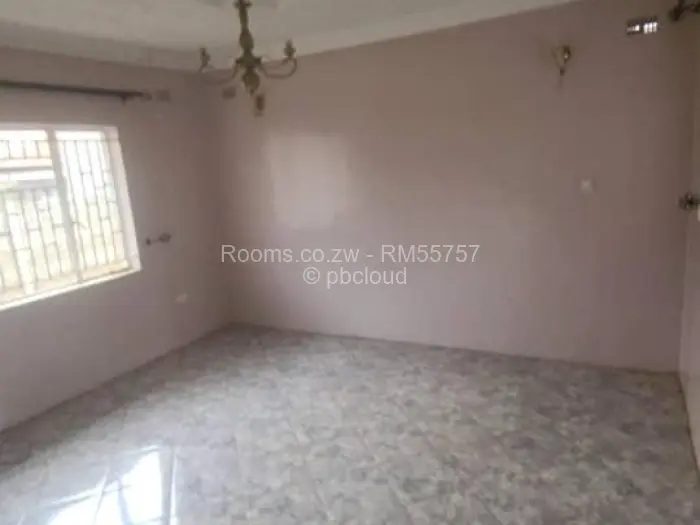 Room to Rent in Bloomingdale, Harare