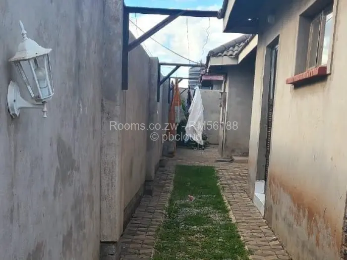 Room to Rent in Madokero Estates, Harare