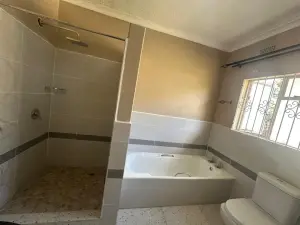 5 Bedroom House to Rent in Kambanji
