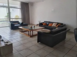 Townhouse/Complex/Cluster to Rent in Avondale