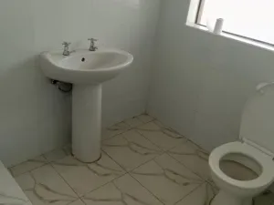 Townhouse/Complex/Cluster to Rent in Bluff Hill
