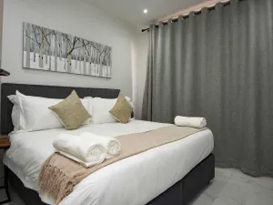 Townhouse/Cluster to Rent in Newlands