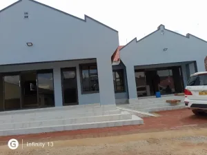 Townhouse/Complex/Cluster to Rent in Bluff Hill