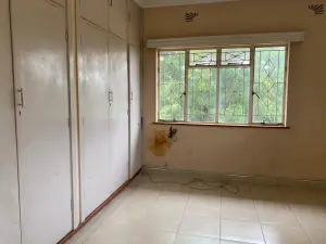 4 Bedroom House to Rent in Alexandra Park