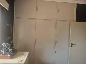 4 Bedroom House to Rent in Alexandra Park