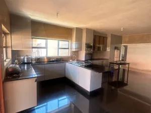 5 Bedroom House to Rent in Mount Pleasant Heights