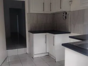 3 Bedroom Cottage/Garden Flat to Rent in Glen Lorne