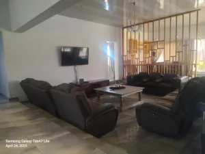 4 Bedroom House to Rent in Arlington