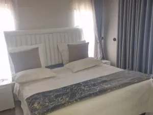 Townhouse/Complex/Cluster to Rent in Bluff Hill