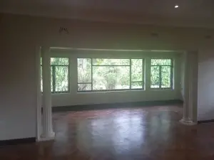 Commercial Property to Rent in Alexandra Park