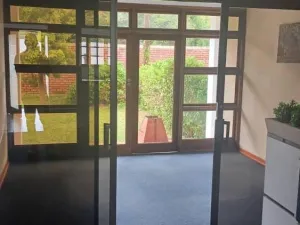 Commercial Property to Rent in Borrowdale