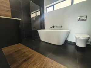 Flat/Apartment to Rent in Borrowdale West