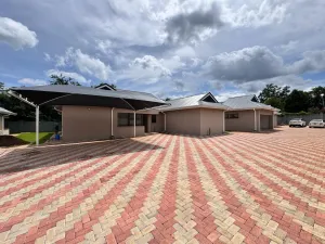 Townhouse/Complex/Cluster to Rent
