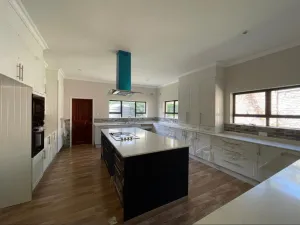 Townhouse/Complex/Cluster to Rent in Chisipite