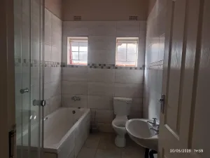 Flat/Apartment to Rent in Monavale