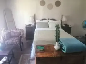 1 Bedroom Cottage/Garden Flat to Rent in The Grange