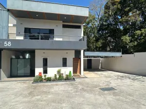 Townhouse/Complex/Cluster to Rent in Avondale