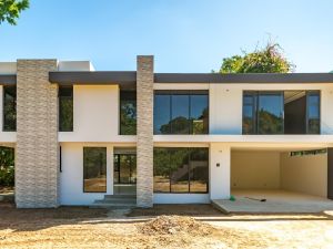 Townhouse/Complex/Cluster for Sale