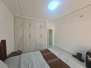 Townhouse/Complex/Cluster to Rent in Glen Lorne