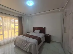 Townhouse/Complex/Cluster to Rent in Glen Lorne