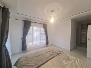 Townhouse/Complex/Cluster to Rent in Glen Lorne