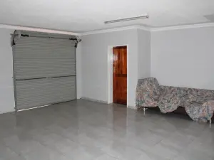 6 Bedroom House to Rent in Helensvale