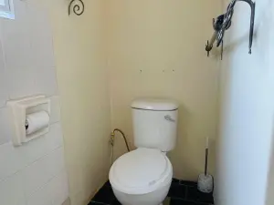 1 Bedroom Cottage/Garden Flat to Rent in Emerald Hill