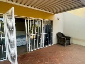 1 Bedroom Cottage/Garden Flat to Rent in Emerald Hill