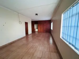 5 Bedroom House to Rent in Bluff Hill