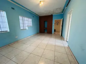 5 Bedroom House to Rent in Bluff Hill