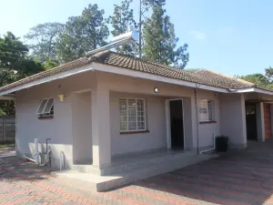 4 Bedroom House to Rent in Greendale North