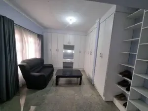 4 Bedroom House to Rent in Sandton Park