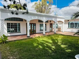 Commercial Property to Rent in Milton Park