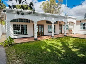 Commercial Property to Rent in Milton Park