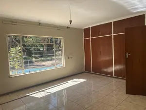 5 Bedroom House to Rent in Borrowdale