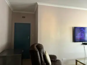 2 Bedroom House to Rent in Aspindale Park
