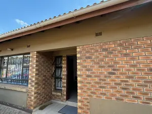 2 Bedroom House to Rent in Aspindale Park
