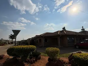 2 Bedroom House to Rent in Aspindale Park