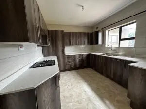 Townhouse/Complex/Cluster to Rent in Mandara
